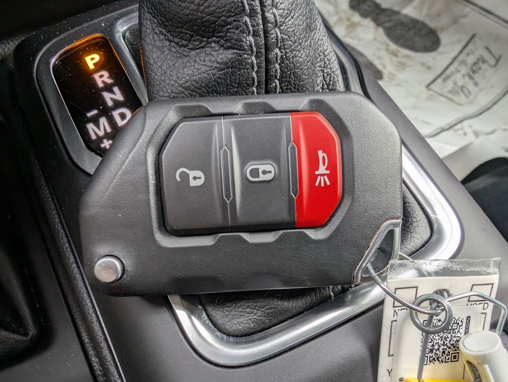 Used 2024 Jeep Wrangler Sport S image 21