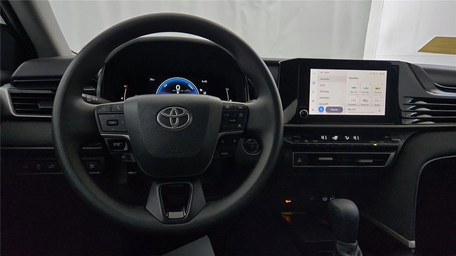 Certified 2025 Toyota Camry LE image 27