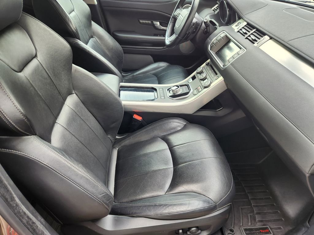 Used 2016 Land Rover Range Rover Evoque SE AWD/4WD image 14