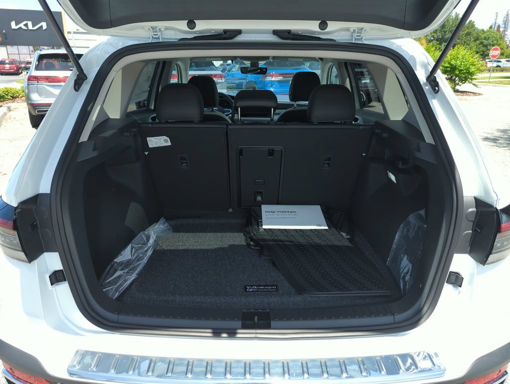 New 2026 Volkswagen Taos SE AWD/4WD image 19