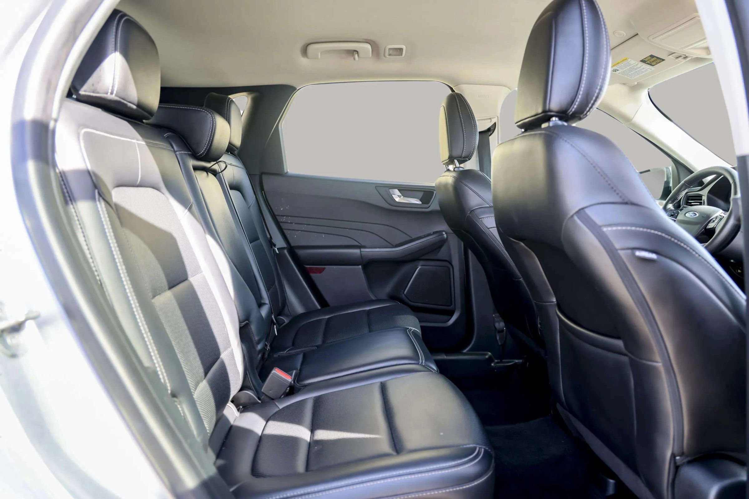 Used 2021 Ford Escape SEL image 35