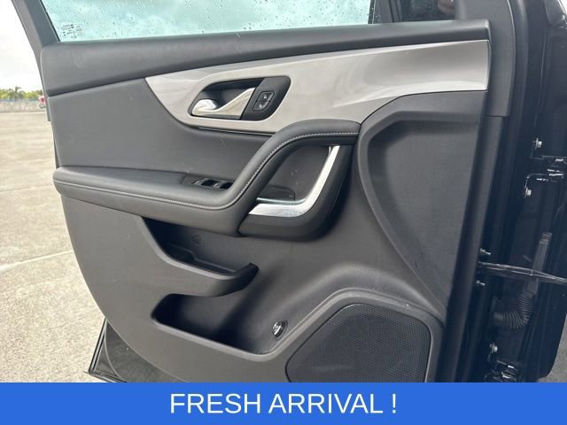 Used 2024 Chevrolet Blazer LT w/ Midnight/Sport Edition image 7