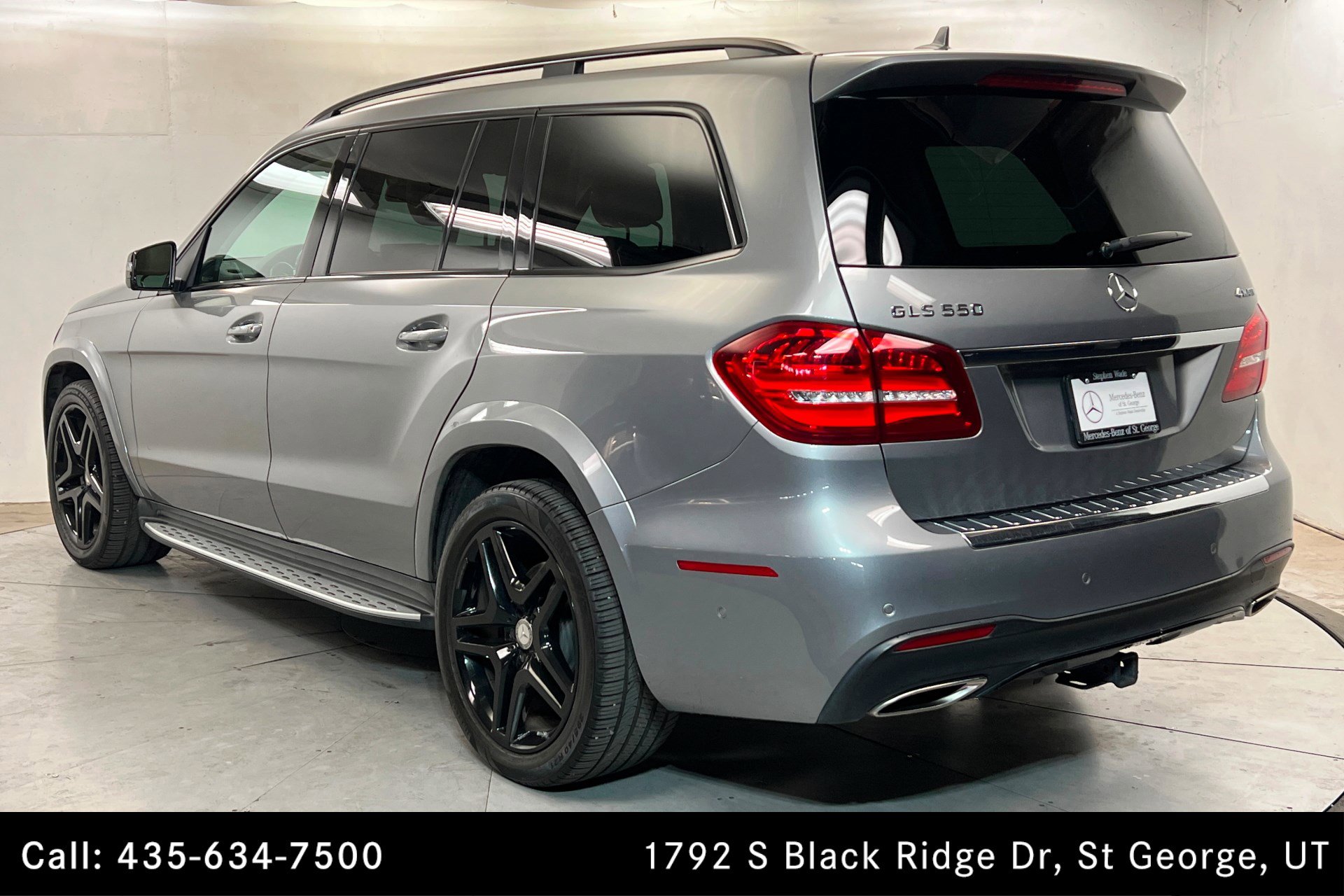 Used 2017 Mercedes-Benz GLS 550 4MATIC image 3