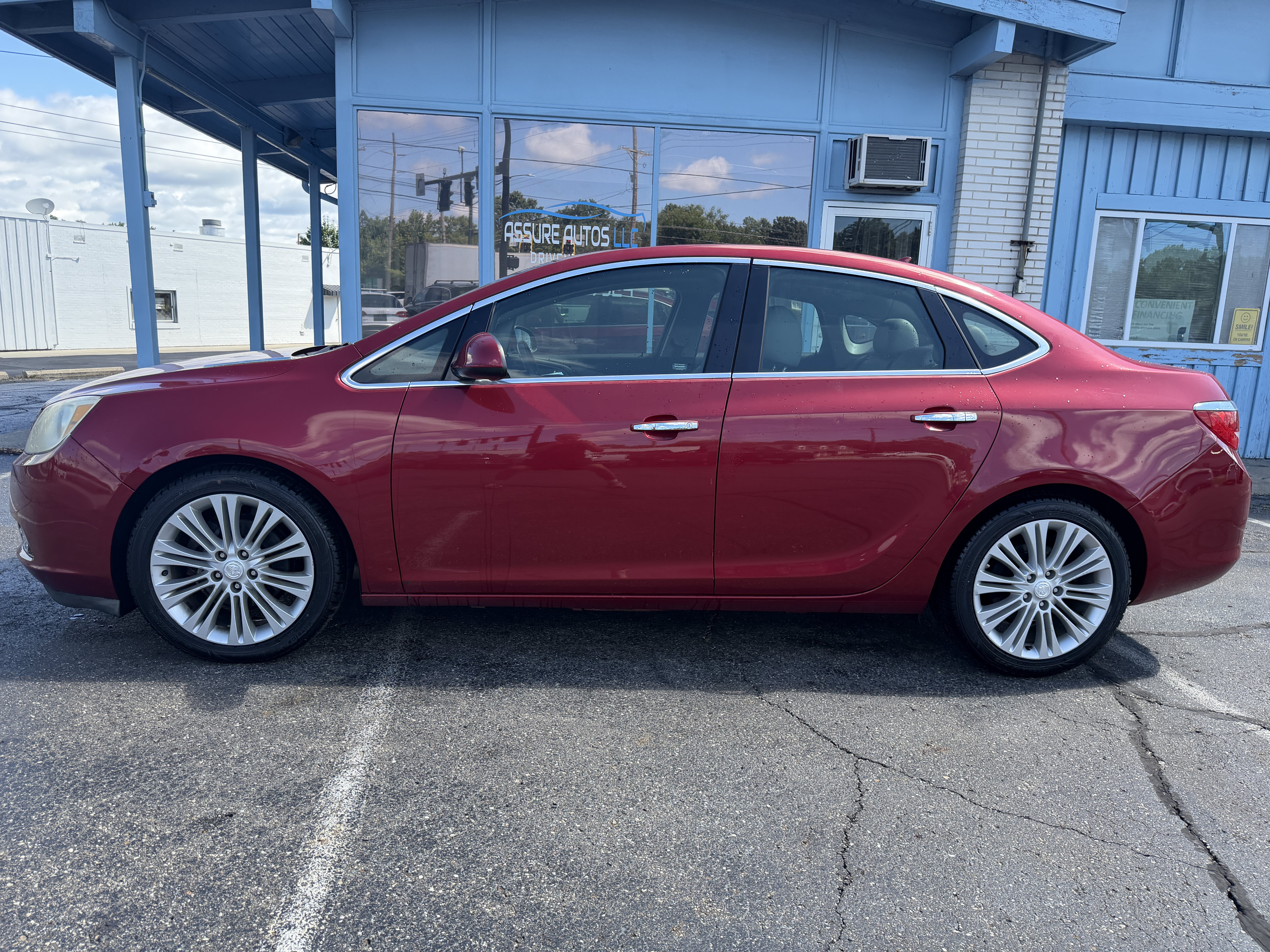 Used 2013 Buick Verano Convenience FWD image 2