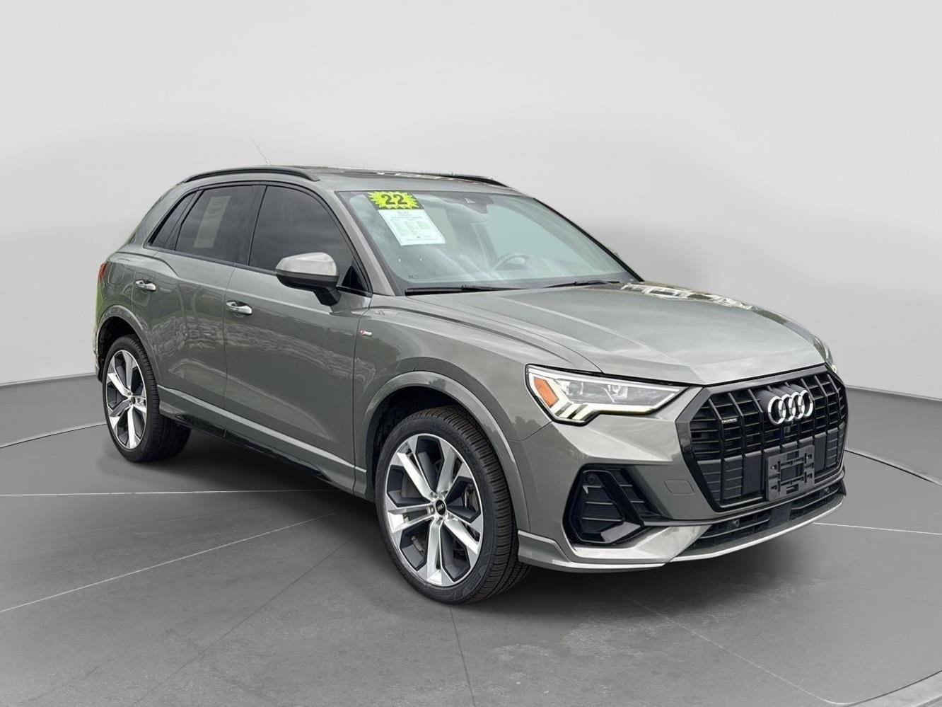 Used 2022 Audi Q3 2.0T Premium Plus w/ Premium Plus Package AWD/4WD image 7