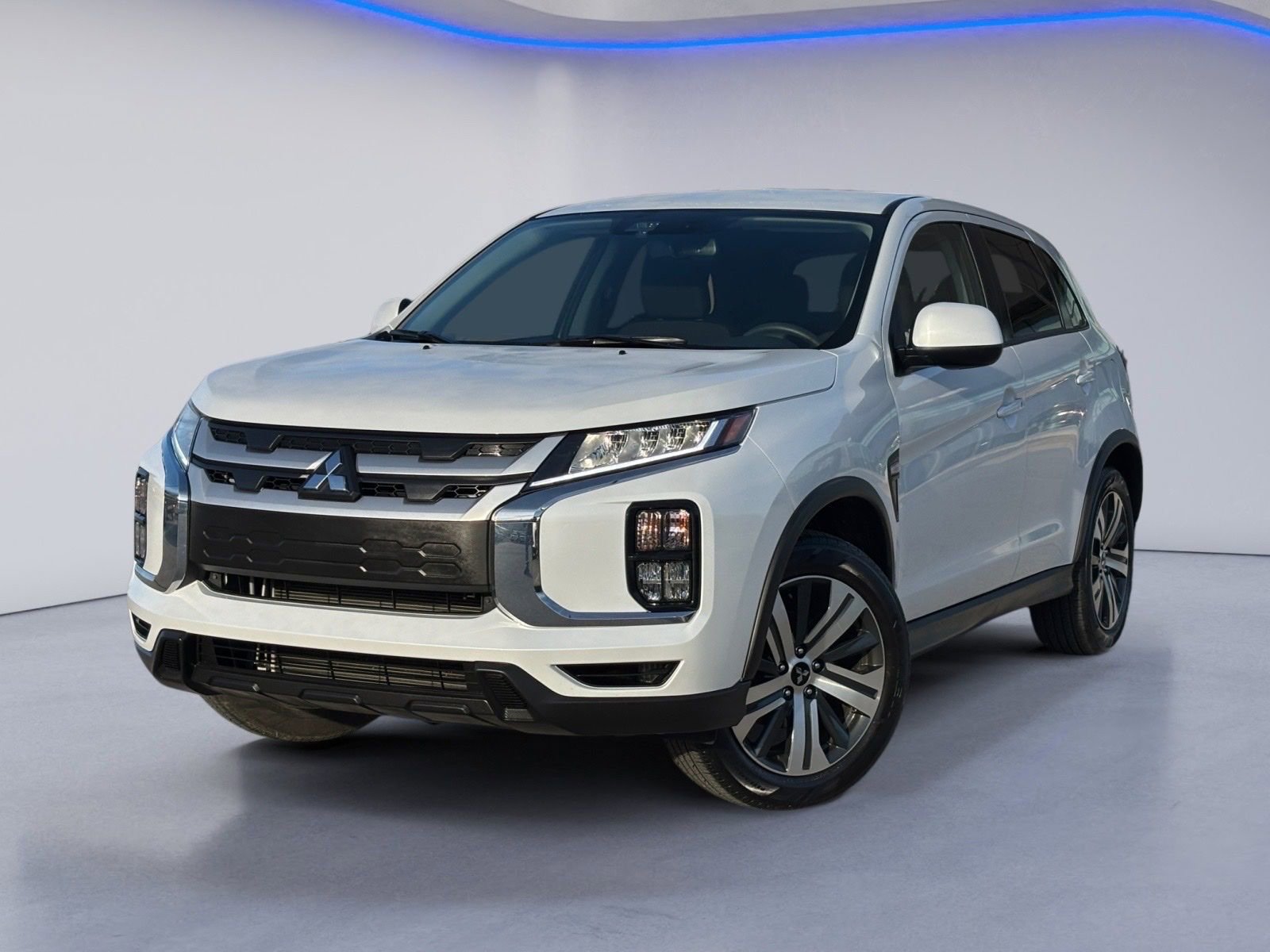 Used 2024 Mitsubishi Outlander Sport ES image 2