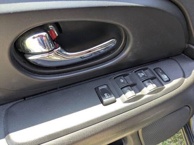 Used 2007 GMC Envoy SLE RWD image 13