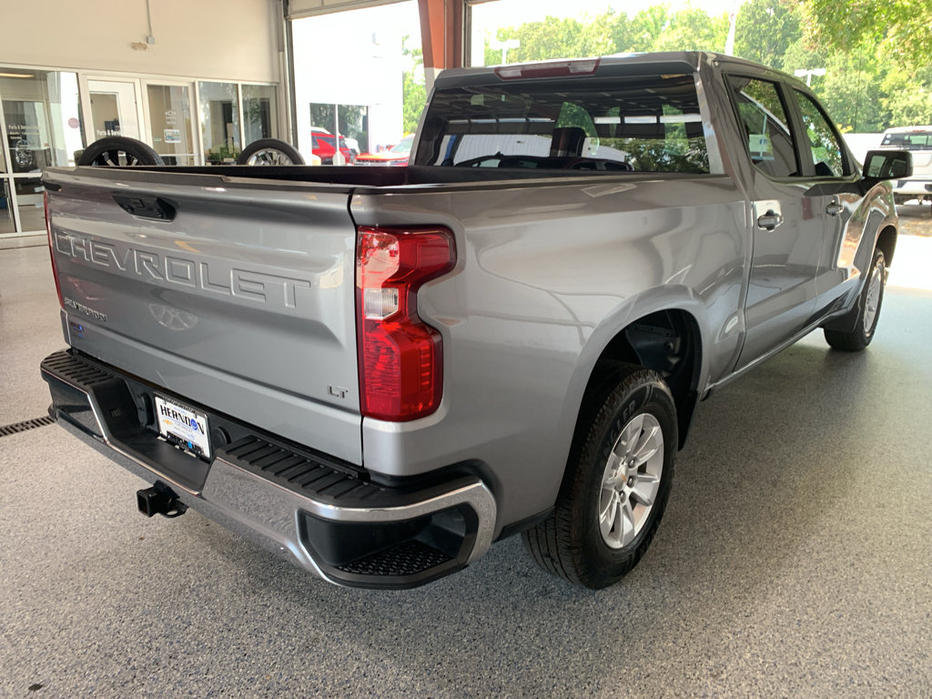 Used 2025 Chevrolet Silverado 1500 LT RWD image 9