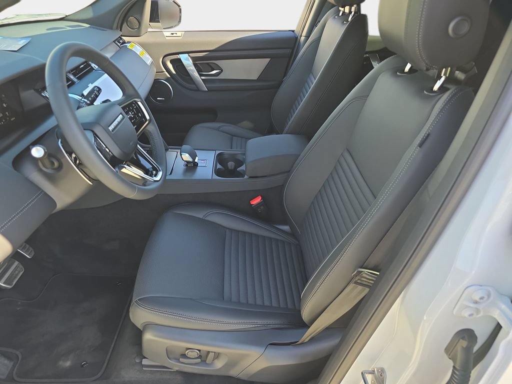 New 2026 Land Rover Discovery Sport Landmark AWD/4WD image 15