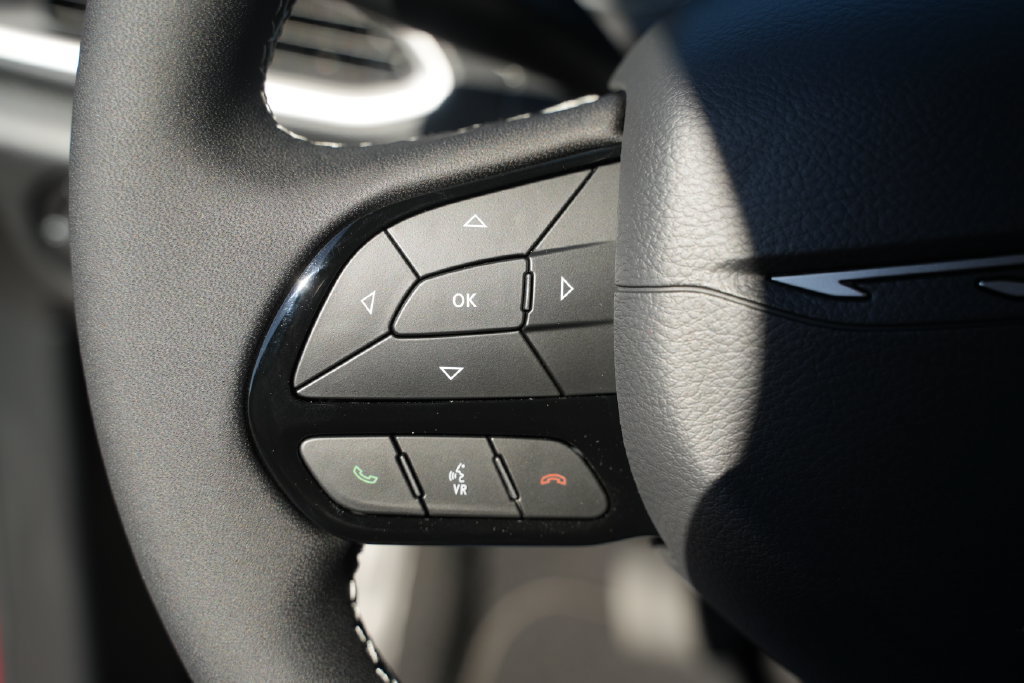 New 2027 Chrysler Pacifica Limited FWD image 32