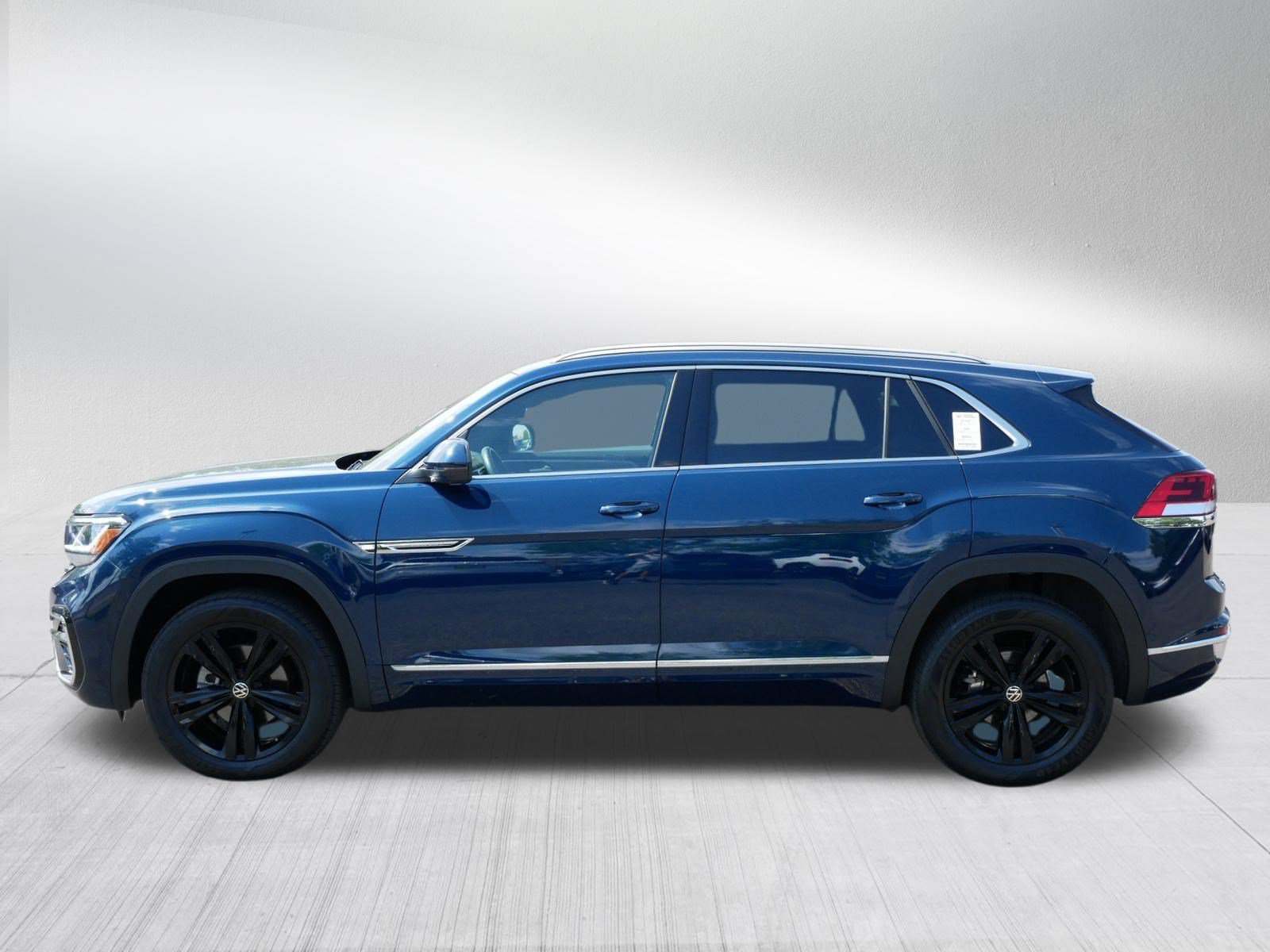 Certified 2023 Volkswagen Atlas Cross Sport SEL Premium R-Line AWD/4WD image 4