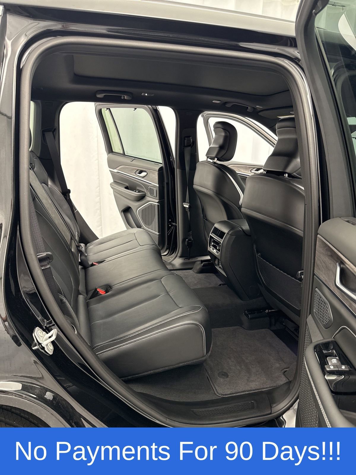 New 2025 Jeep Grand Cherokee Overland w/ Adv Protech Group III image 34