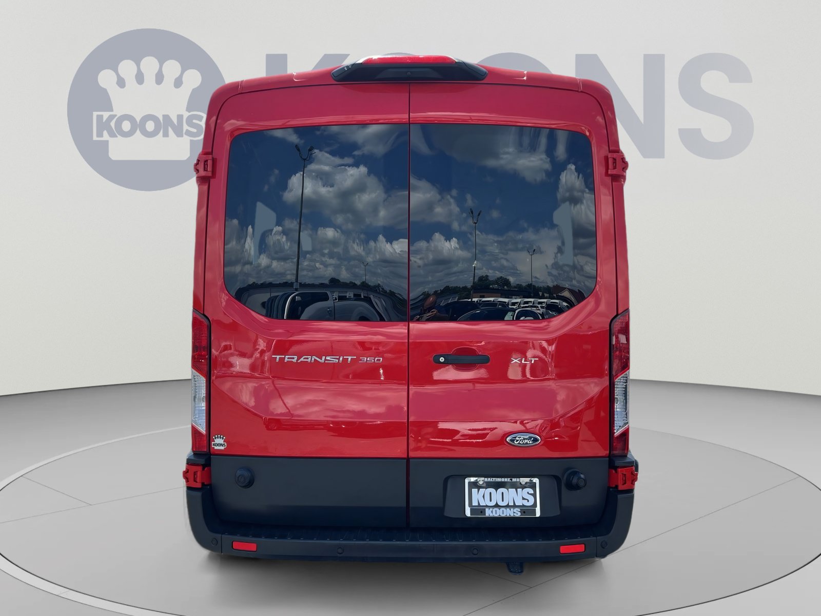 Used 2024 Ford Transit 350 XLT RWD image 5