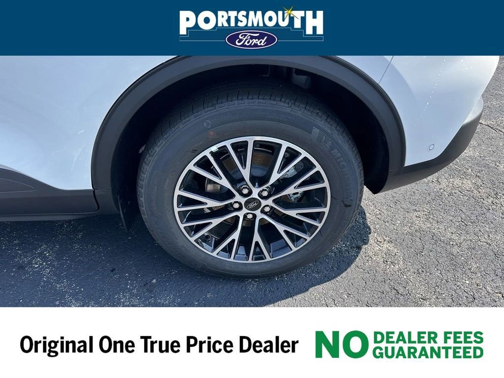 New 2024 Ford Escape SE w/ PHEV Premium Package image 25