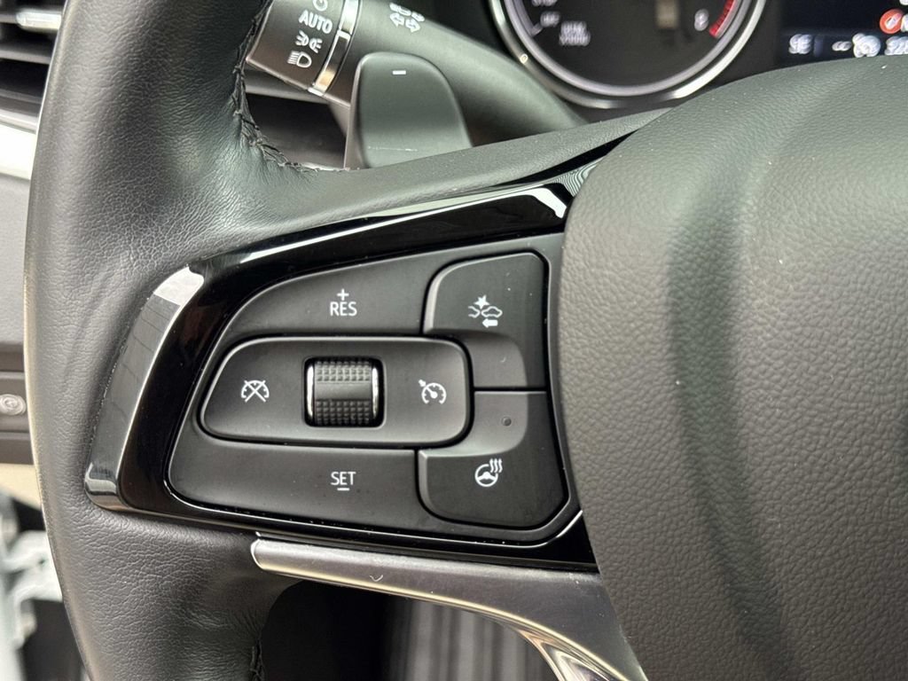 Used 2023 Buick Enclave Essence w/ Trailering Package, 5000 lbs. FWD image 30