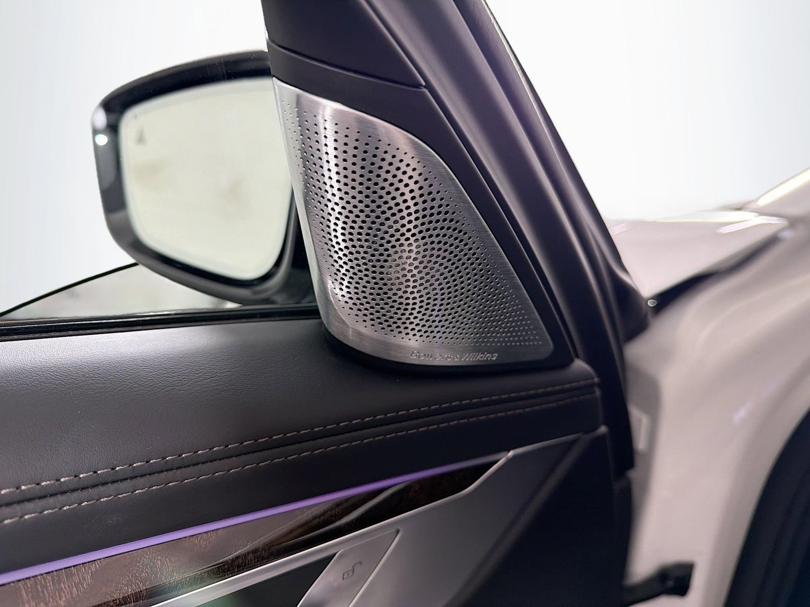 Used 2022 BMW 750i xDrive w/ Executive Package image 22