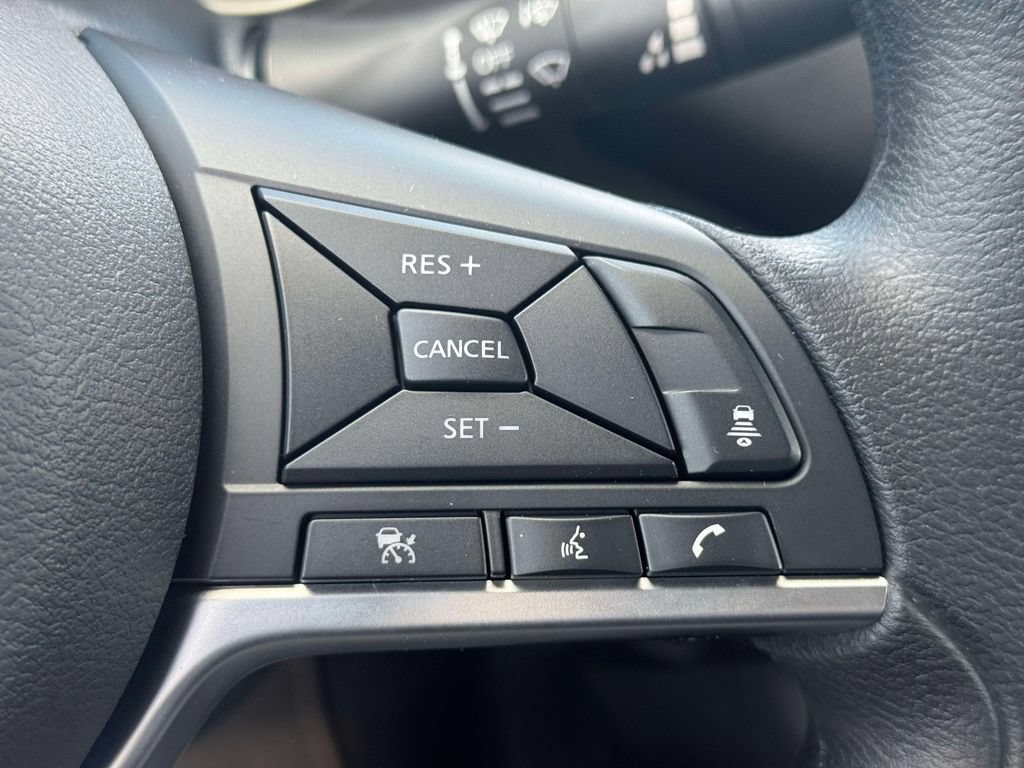 Used 2025 Nissan Sentra SV FWD image 20