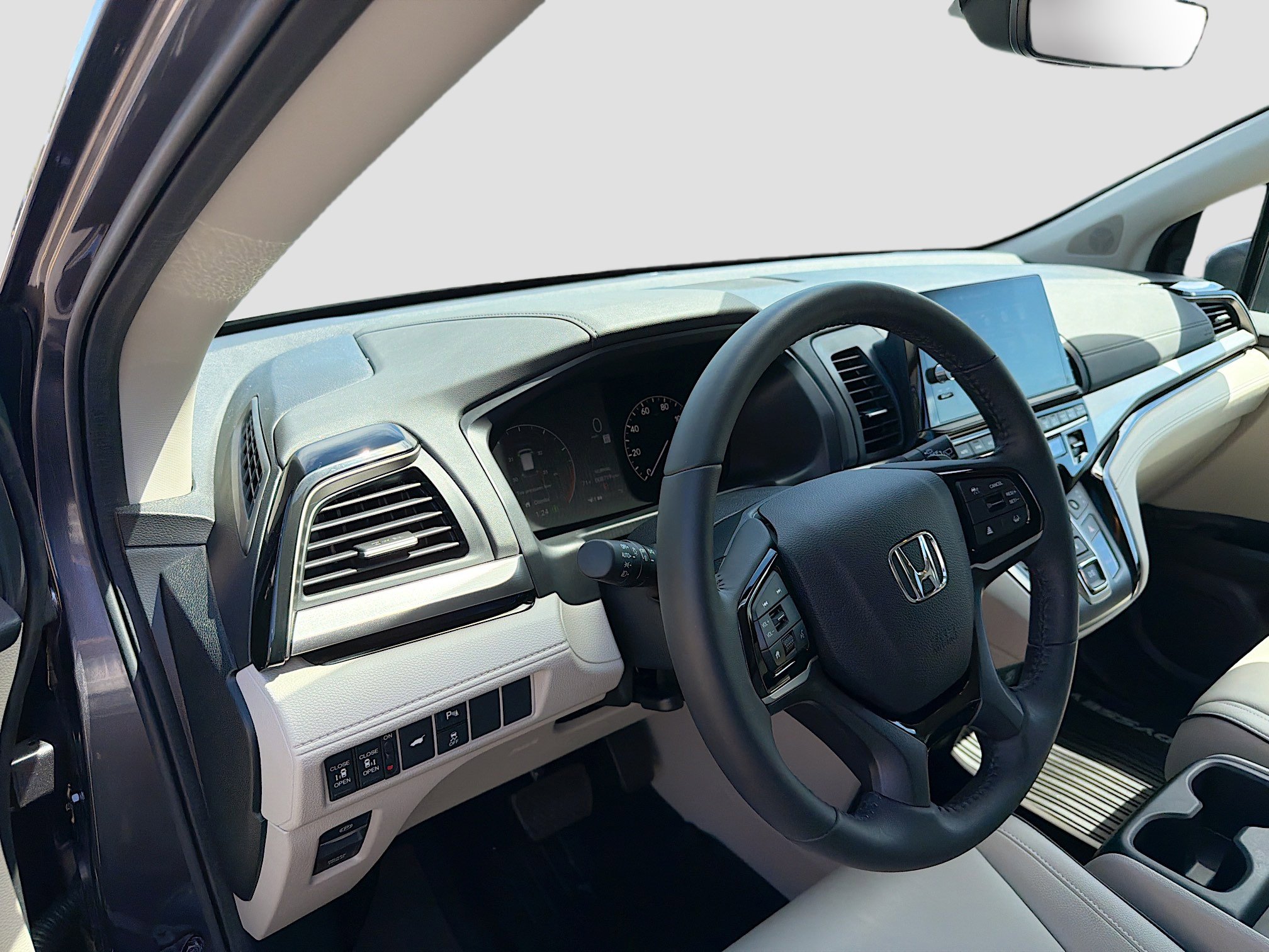 Used 2025 Honda Odyssey Touring image 28