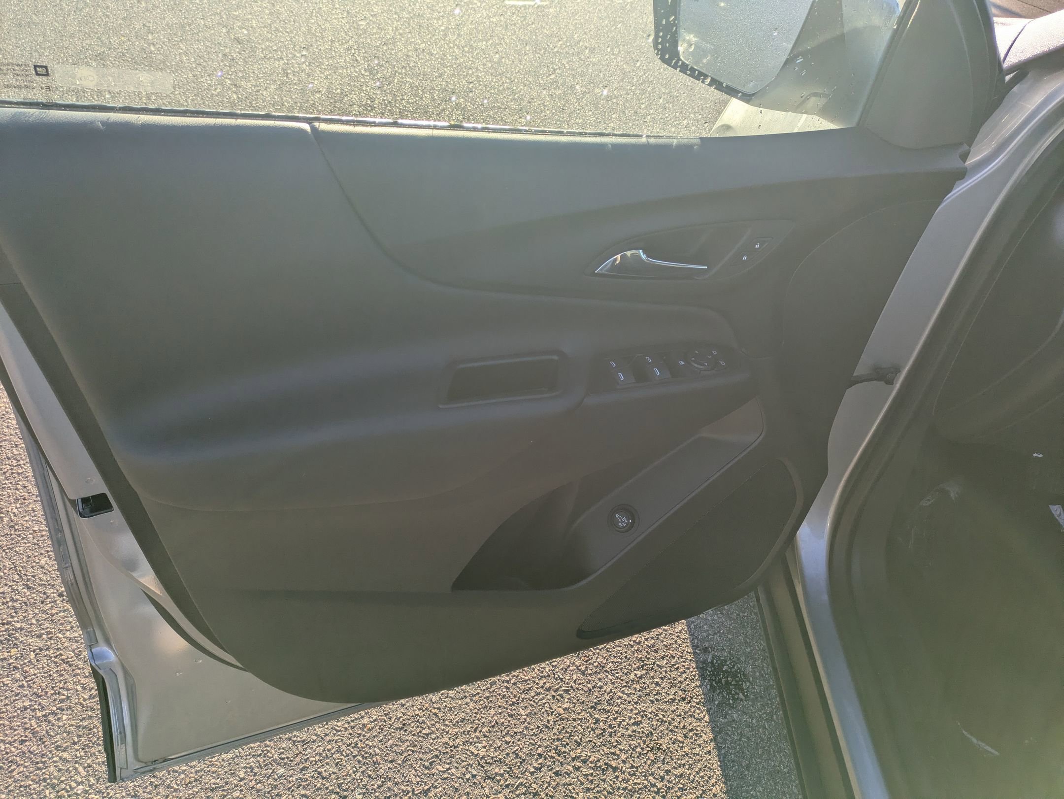 Used 2024 Chevrolet Equinox LT image 12