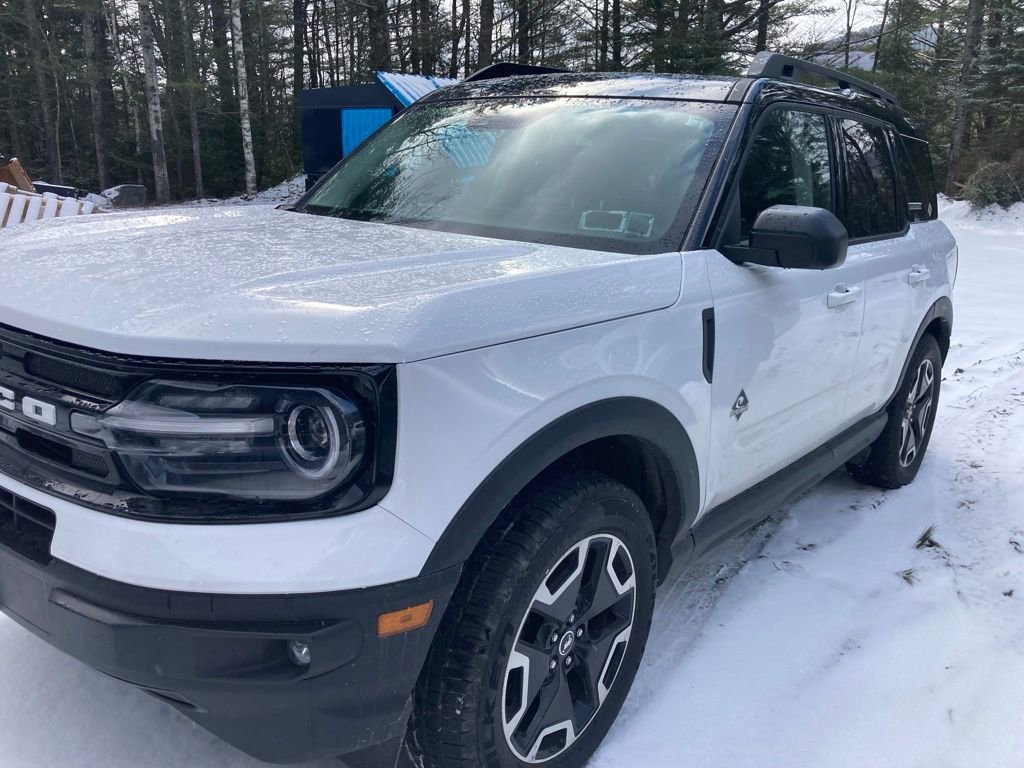Used 2022 Ford Bronco Sport Outer Banks w/ Tech Package image 2