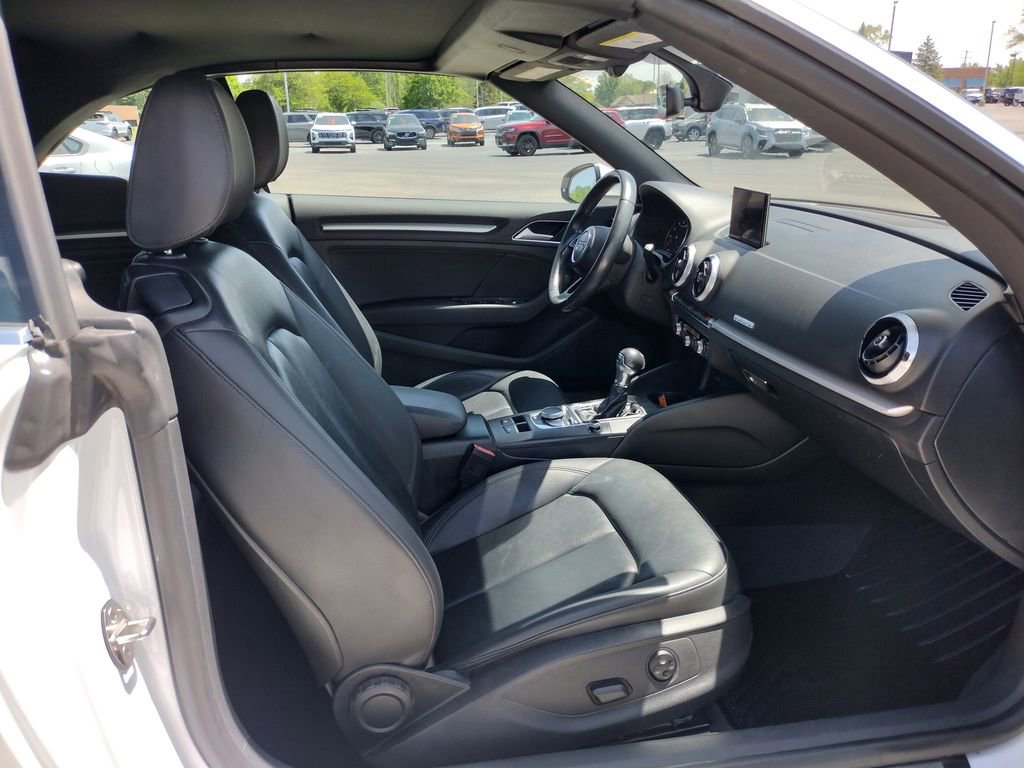 Used 2017 Audi A3 2.0T Premium w/ Convenience Package AWD/4WD image 8
