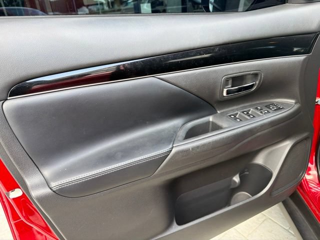 Used 2020 Mitsubishi Outlander SE FWD image 17