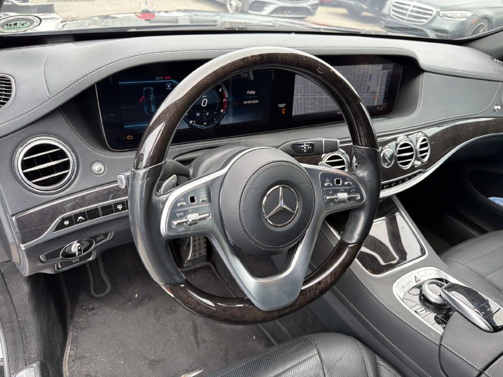 Used 2019 Mercedes-Benz S 560 Sedan image 18