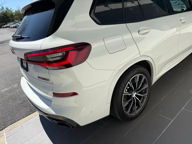 Used 2023 BMW X5 M50i w/ Climate Comfort Package image 6