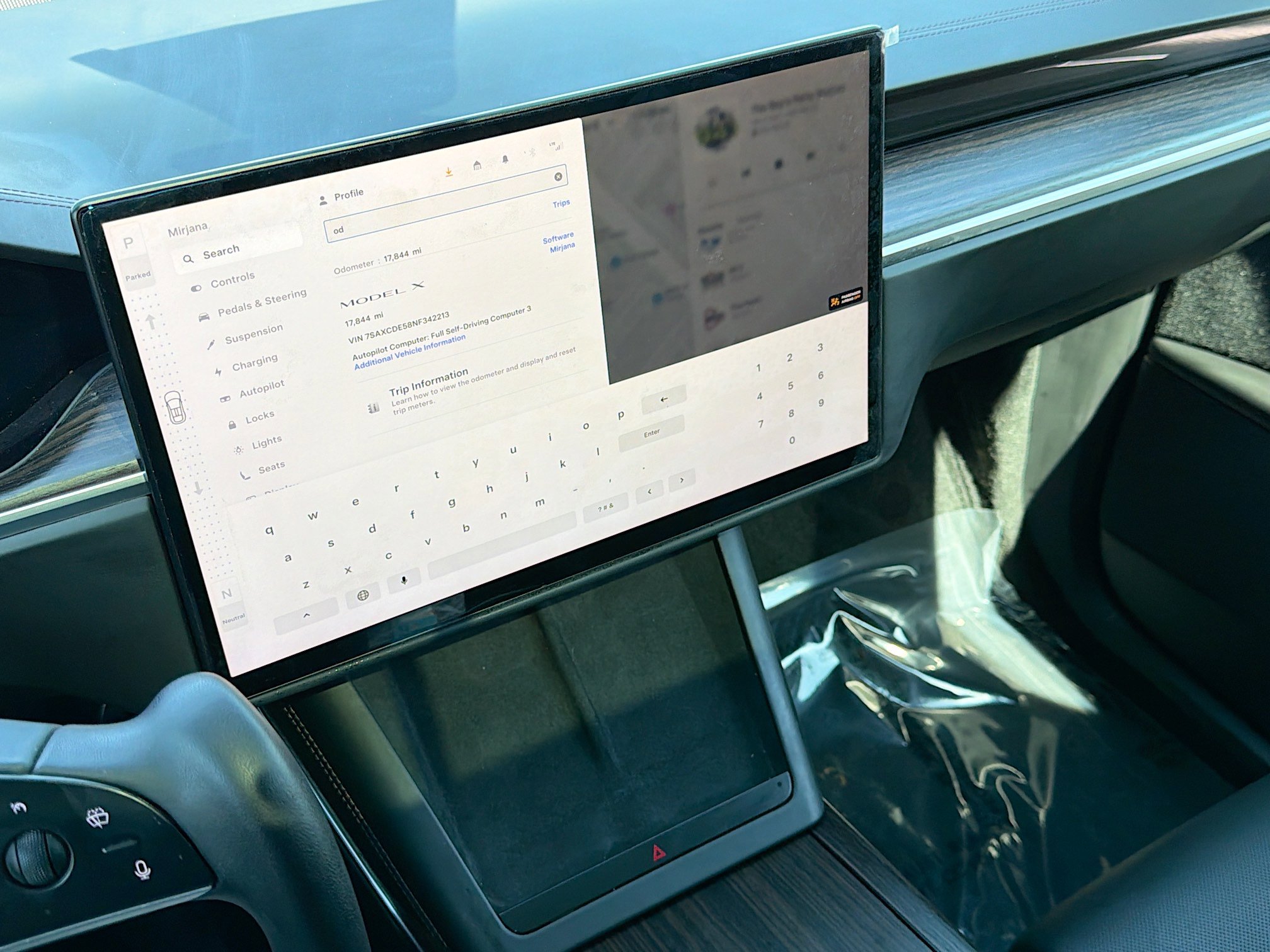 Used 2022 Tesla Model X image 27