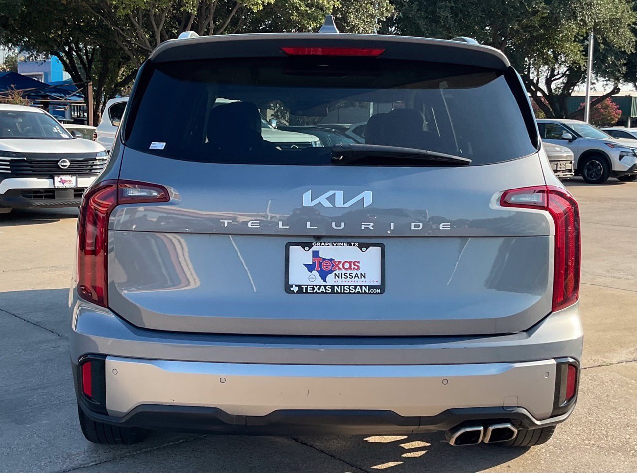 Used 2025 Kia Telluride S FWD image 4