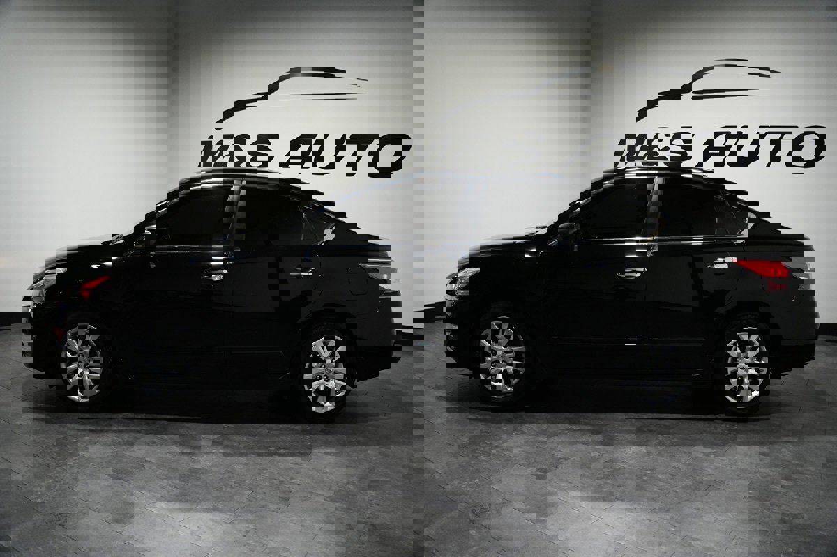 Used 2014 Nissan Altima 2.5 S w/ Display Audio Package FWD image 2