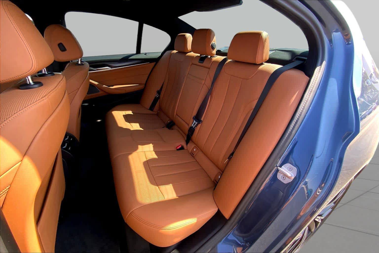 Used 2023 BMW 540i w/ M Sport Package RWD image 21