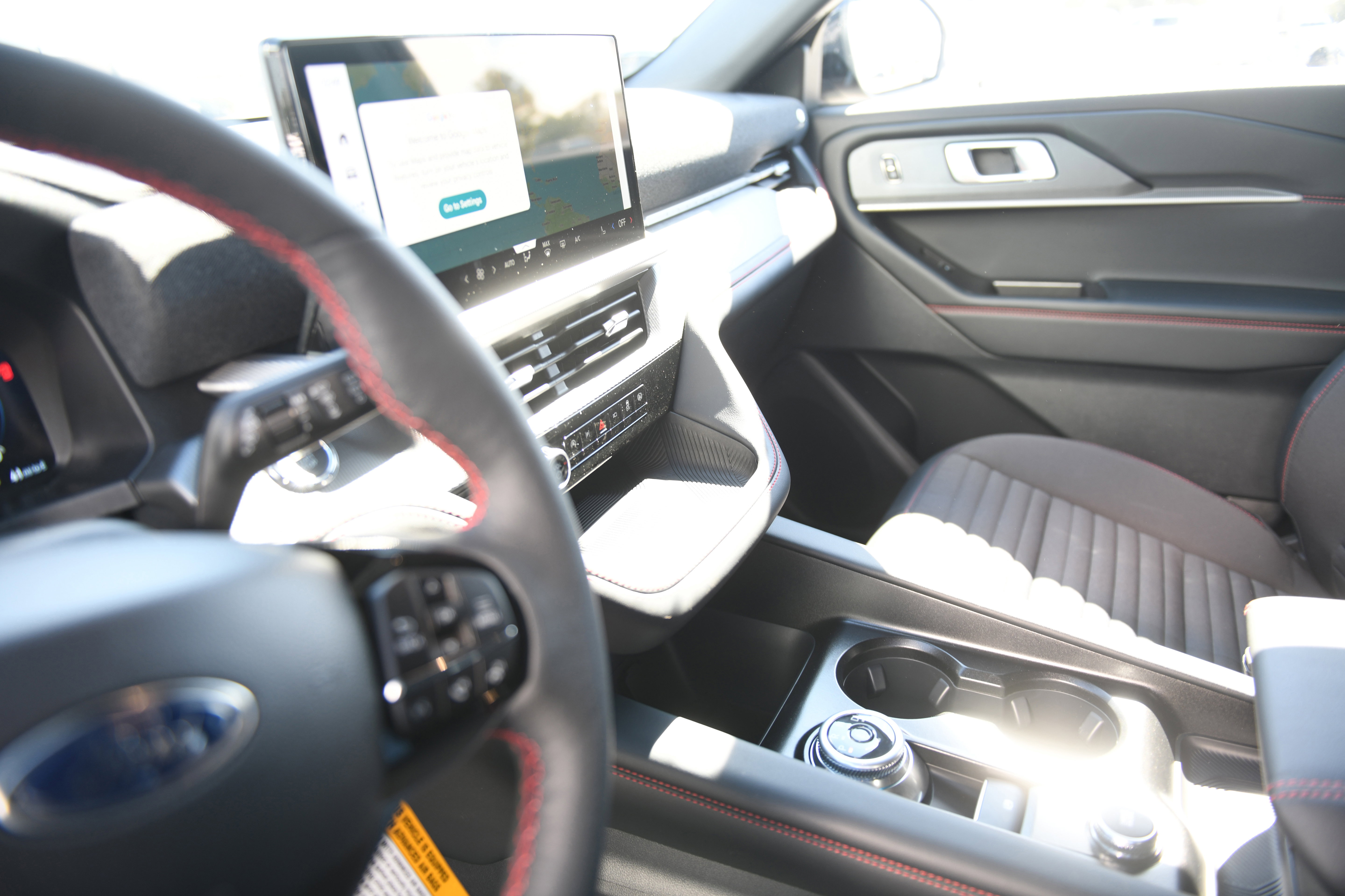 New 2026 Ford Explorer ST-Line w/ ST-Line Street Pack image 25