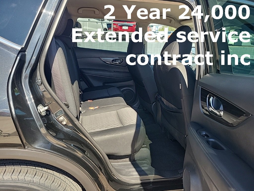 Used 2019 Nissan Rogue SV image 16