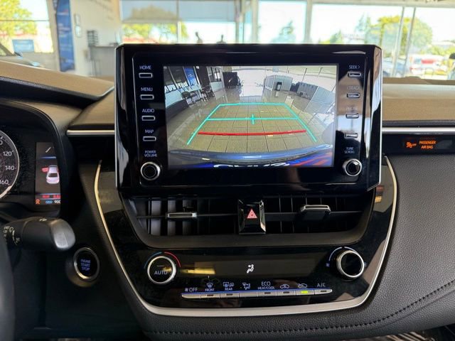 Used 2020 Toyota Corolla SE w/ SE Premium Package FWD image 13