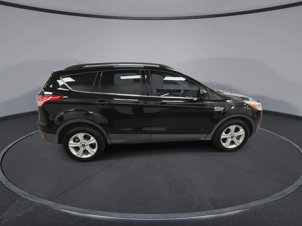 Used 2016 Ford Escape SE w/ Equipment Group 201A AWD/4WD image 9