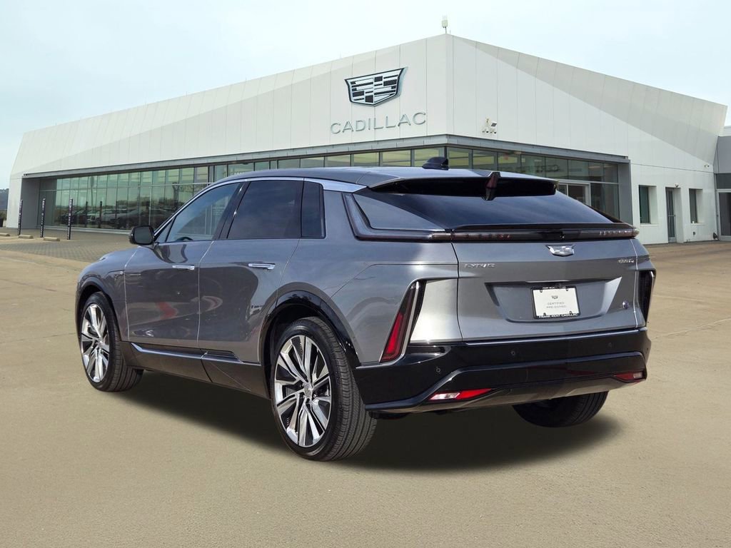 Certified 2025 Cadillac Lyriq Luxury w/ LPO, Floor Liner Package image 4
