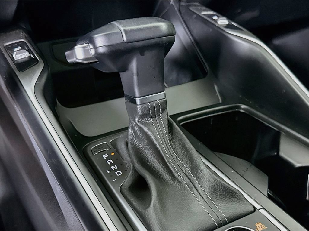 Certified 2025 Kia Sorento S AWD/4WD image 11