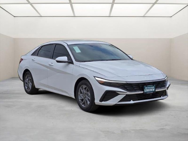 New 2026 Hyundai Elantra Blue FWD video 1