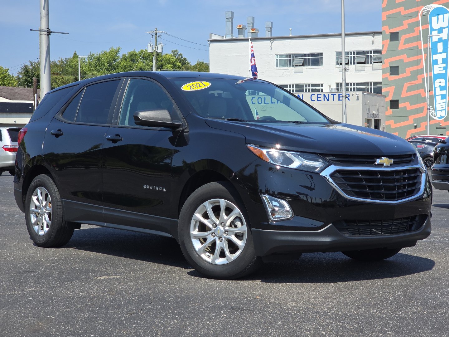 Certified 2021 Chevrolet Equinox LS w/ LS Convenience Package FWD image 2