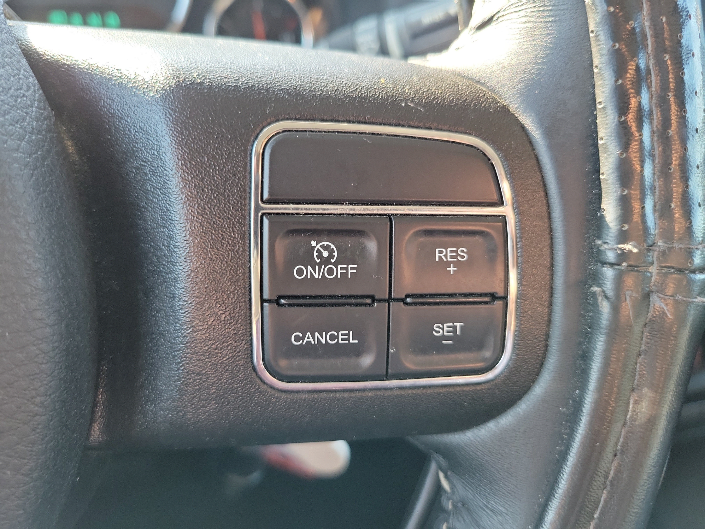 Used 2018 Jeep Wrangler Sport AWD/4WD image 18