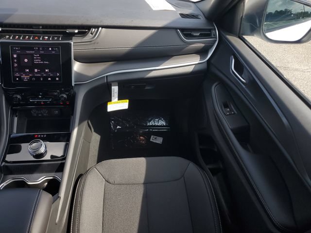 New 2026 Jeep Grand Cherokee Laredo X AWD/4WD image 19