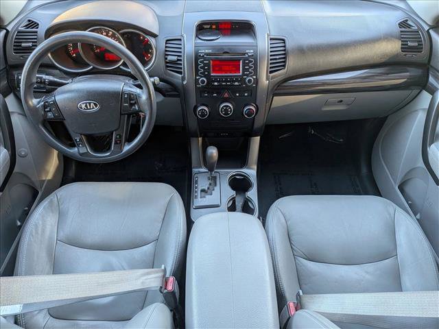 Used 2011 Kia Sorento LX image 18