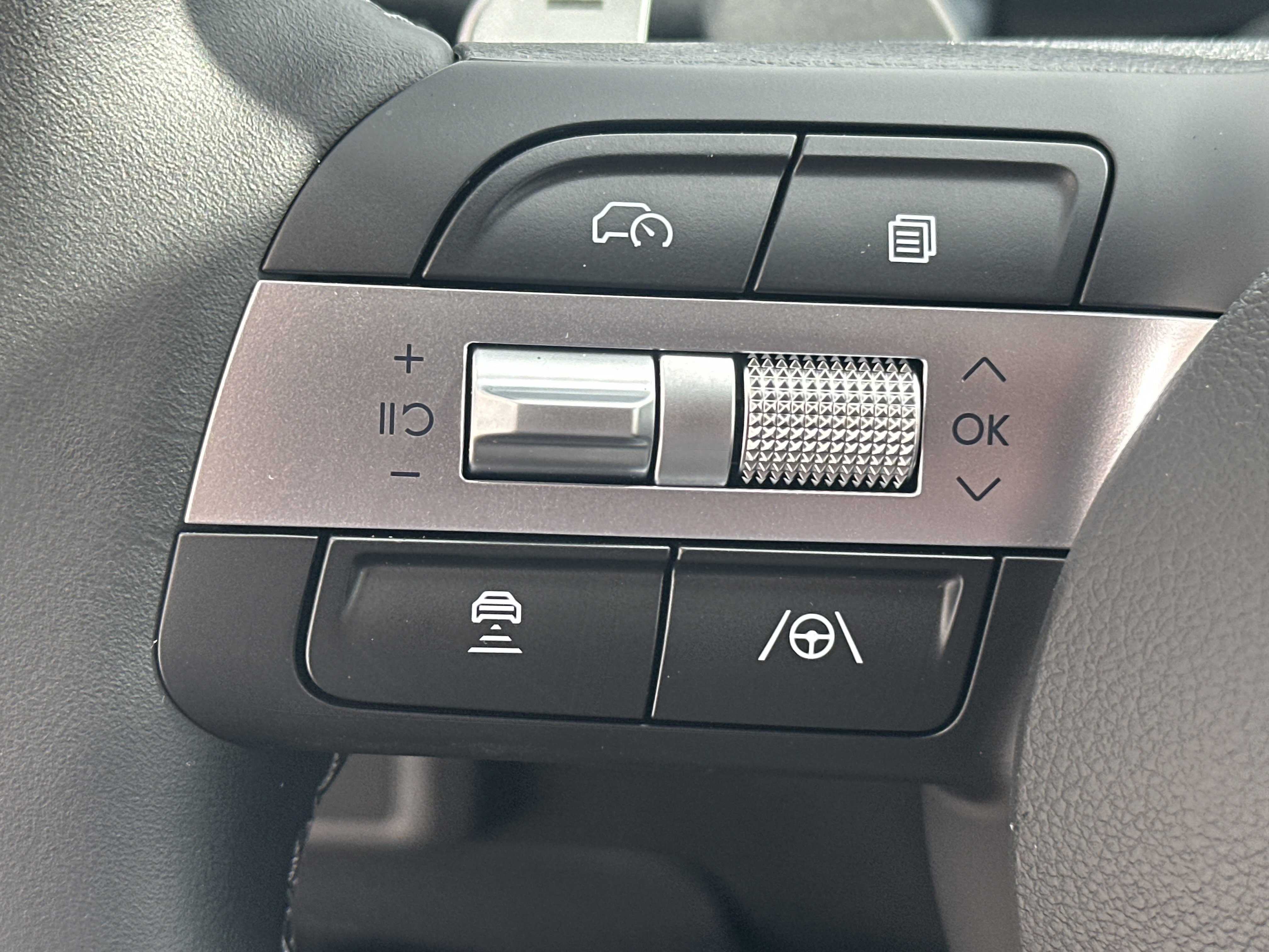 New 2026 Hyundai Sonata SEL AWD/4WD image 23