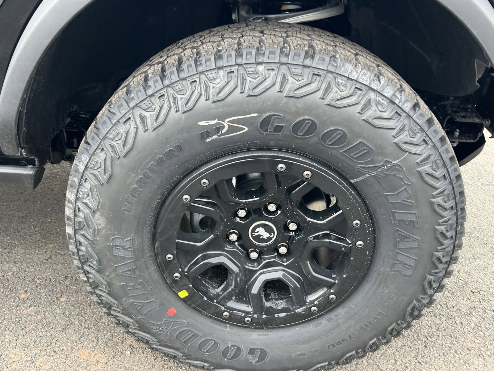 New 2025 Ford Bronco Badlands image 12