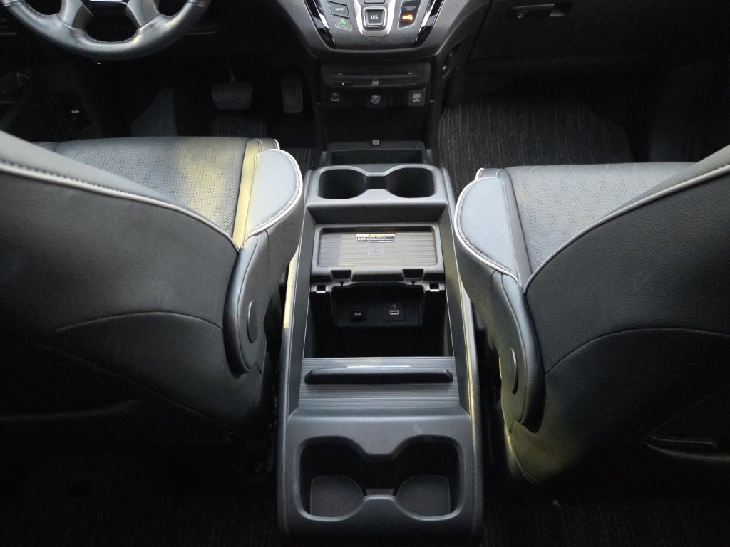 Used 2024 Honda Odyssey Elite image 23