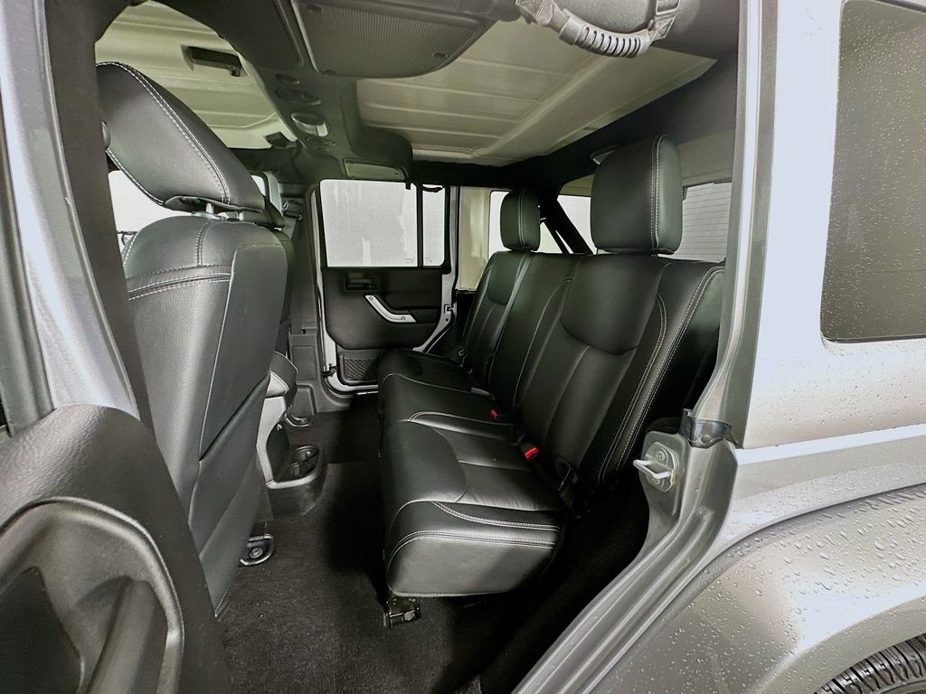 Used 2017 Jeep Wrangler Unlimited Rubicon image 22