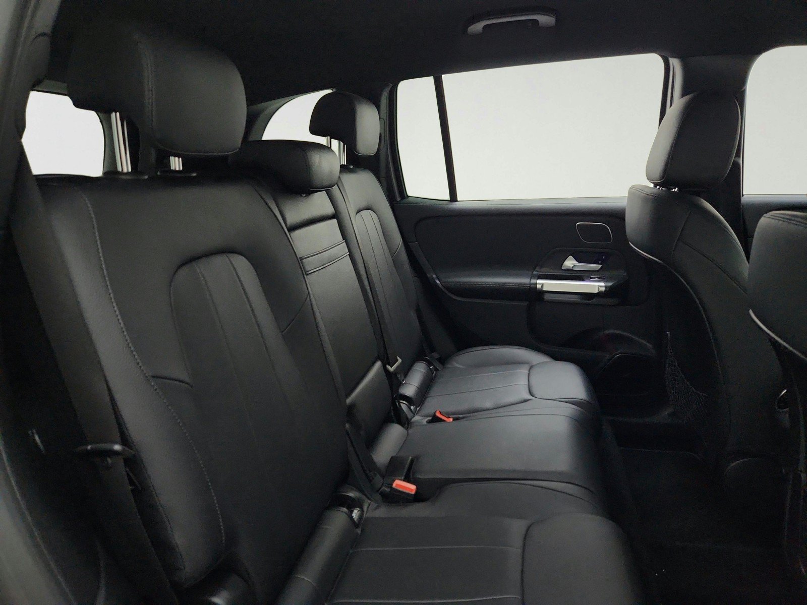 Used 2023 Mercedes-Benz GLB 250 4MATIC image 29