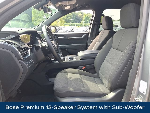 Used 2025 GMC Acadia Elevation AWD/4WD image 2