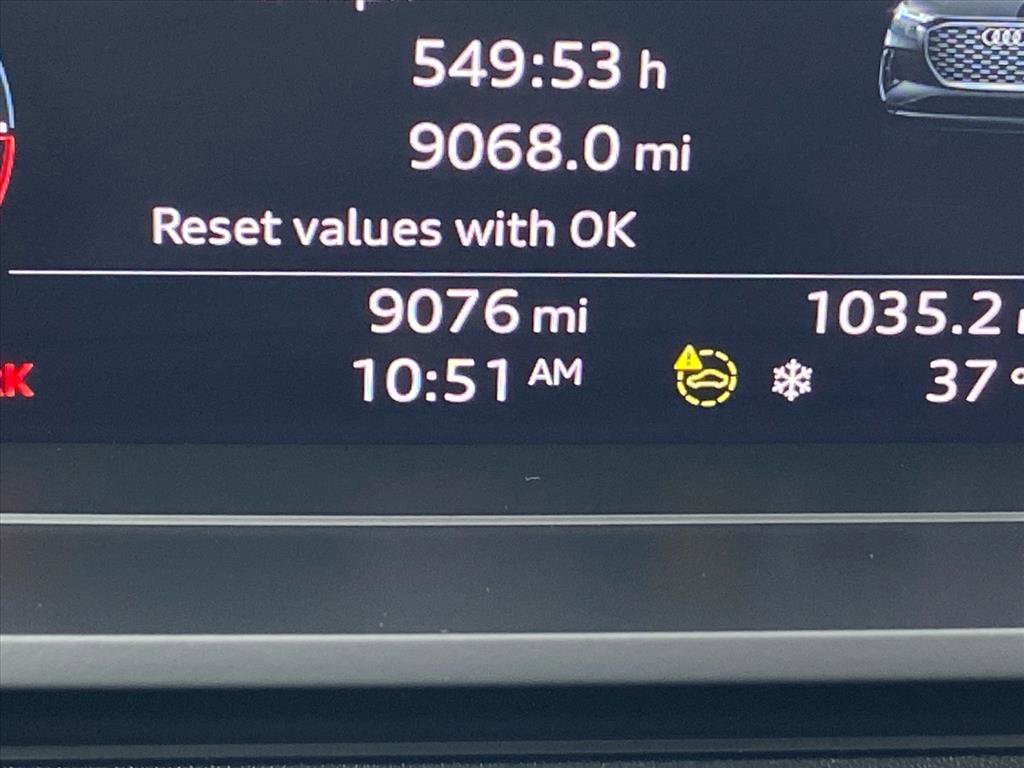 Used 2024 Audi Q4 e-tron Premium Plus w/ Premium Plus image 11